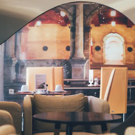 Hotel Kastro 3*